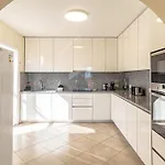 Spacious Victoria Heated Pool Villa