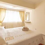 Spacious Victoria Heated Pool Villa *