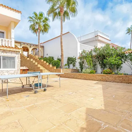 Villa Victoria With Heated Pool