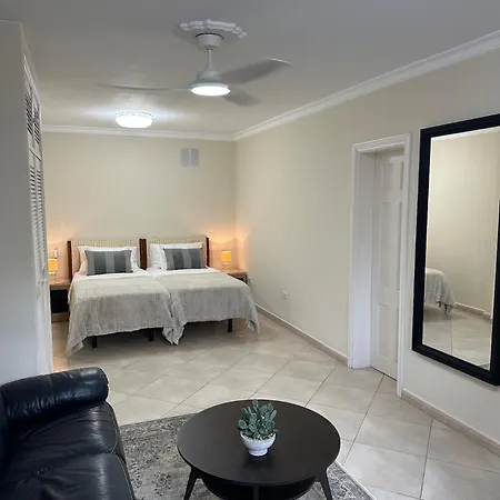 Villa Victoria With Heated Pool *