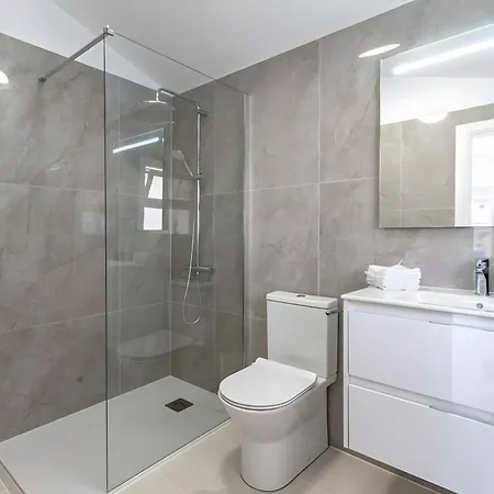 Spacious Victoria Heated Pool 别墅 卡亚俄萨尔瓦赫