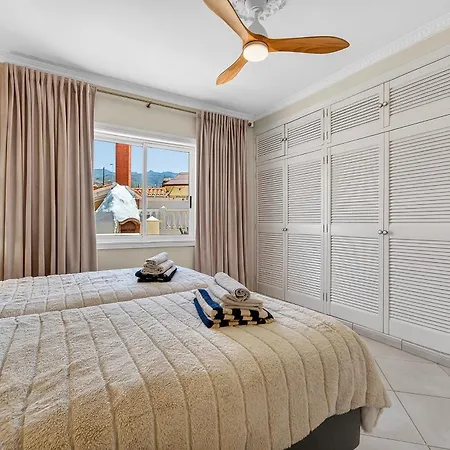 Spacious Victoria Heated Pool * 卡亚俄萨尔瓦赫