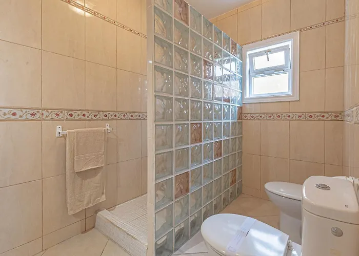 Spacious Victoria Heated Pool Villa Callao Salvaje